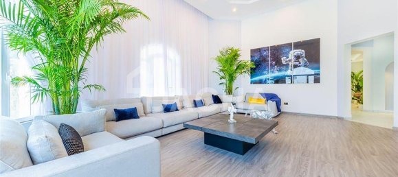 4 bedrooms Villa in Palm Jumeirah, UAE No. 28026 4