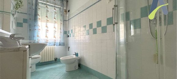 3 bedrooms Apartment in Venice, Italy No. 335230 15