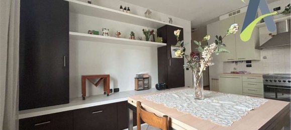 3 bedrooms Apartment in Venice, Italy No. 335230 3