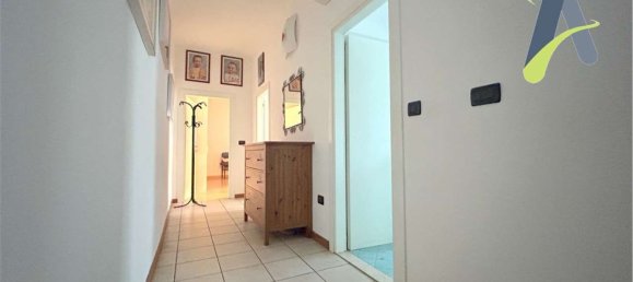 3 bedrooms Apartment in Venice, Italy No. 335230 20