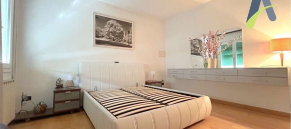 3 bedrooms Apartment in Venice, Italy No. 335230 10