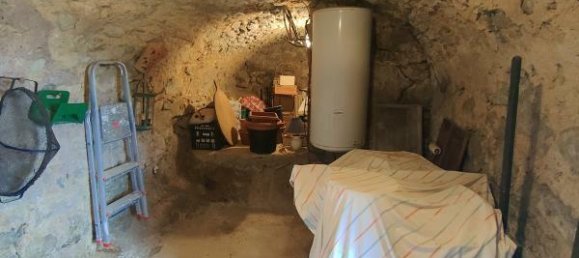 Дом с 1 спальней в Монтичелло, Франция № 211893 16