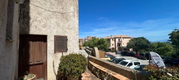 Дом с 1 спальней в Монтичелло, Франция № 211893 3