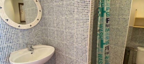 Дом с 1 спальней в Монтичелло, Франция № 211893 8