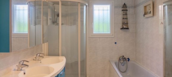 5 Schlafzimmer Haus in Vennecy, France, Nr. 66270 7