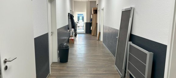 Almacén de 8 habitaciónes en Leer, Germany No. 227977 14