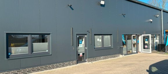 Almacén de 8 habitaciónes en Leer, Germany No. 227977 4