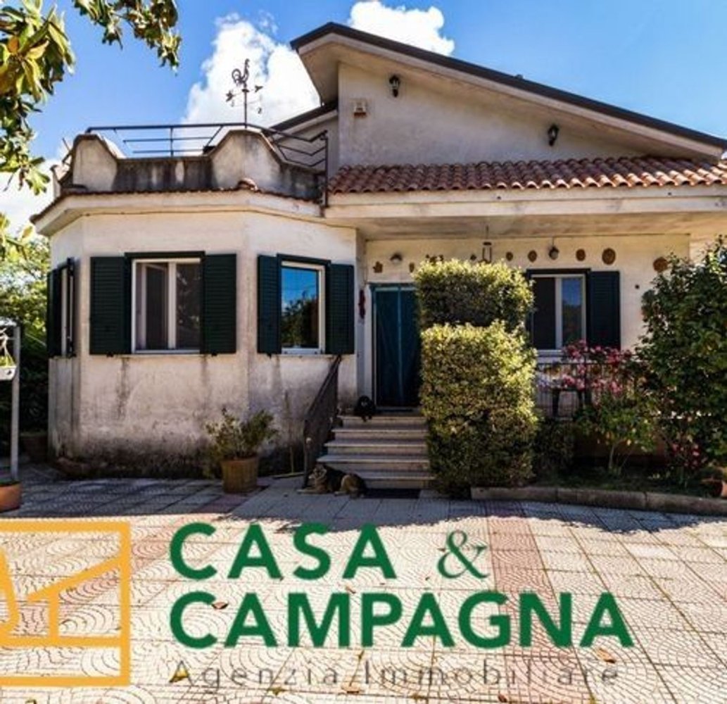 Villa T6 em Roccamonfina, Italy N.º 325682