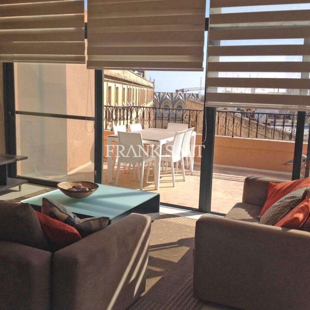 Ático de 3 dormitorios en Saint Julian's, Malta No. 4403