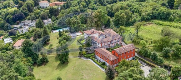 2 Schlafzimmer Wohnung in Como, Italy, Nr. 266199 9