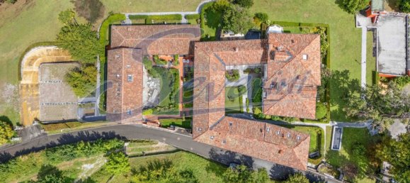 2 Schlafzimmer Wohnung in Como, Italy, Nr. 266199 13