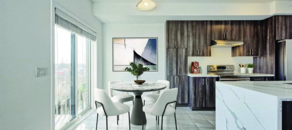 3 Schlafzimmer Haus in Oakville, Canada, Nr. 1040 8