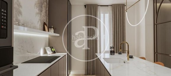 Apartamento de 3 dormitorios en Madrid, Spain No. 122315 10