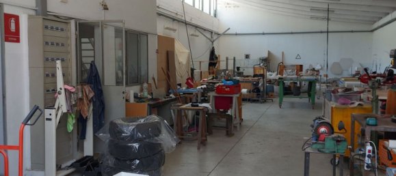 Lagerhaus in Marzabotto, Italy 312m², Nr. 315398 5