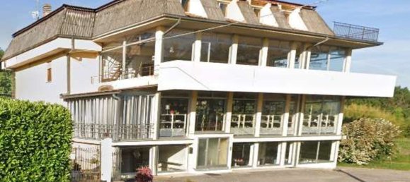 1190m² Commercial property in Briona, Italy No. 360331 2