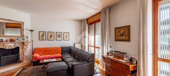 4 غرف نوم فيلا في Arese, Italy رقم 282519 5