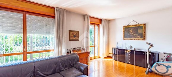 4 غرف نوم فيلا في Arese, Italy رقم 282519 3