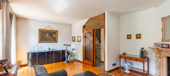 4 غرف نوم فيلا في Arese, Italy رقم 282519 4