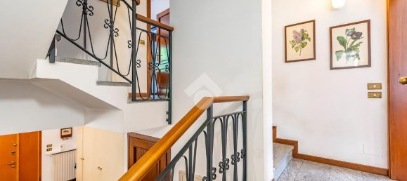 4 غرف نوم فيلا في Arese, Italy رقم 282519 27