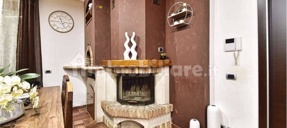 2 bedrooms Villa in Gerenzano, Italy No. 331070 5