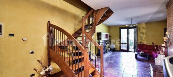 2 bedrooms Villa in Gerenzano, Italy No. 331070 20