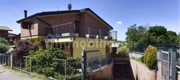 2 bedrooms Villa in Gerenzano, Italy No. 331070 31