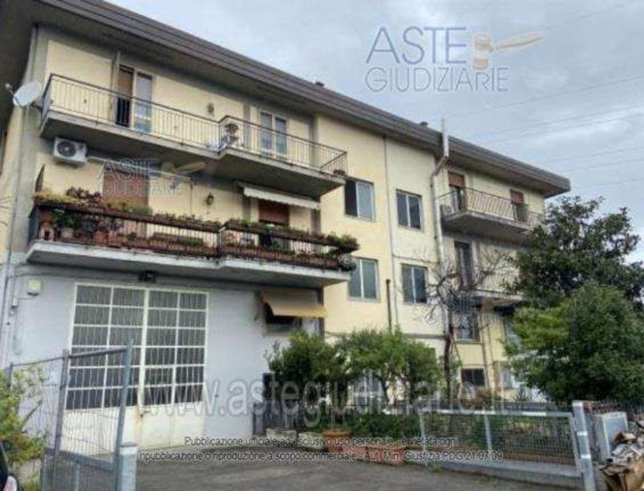 5 rooms Apartment in Calenzano, Italy No. 194902