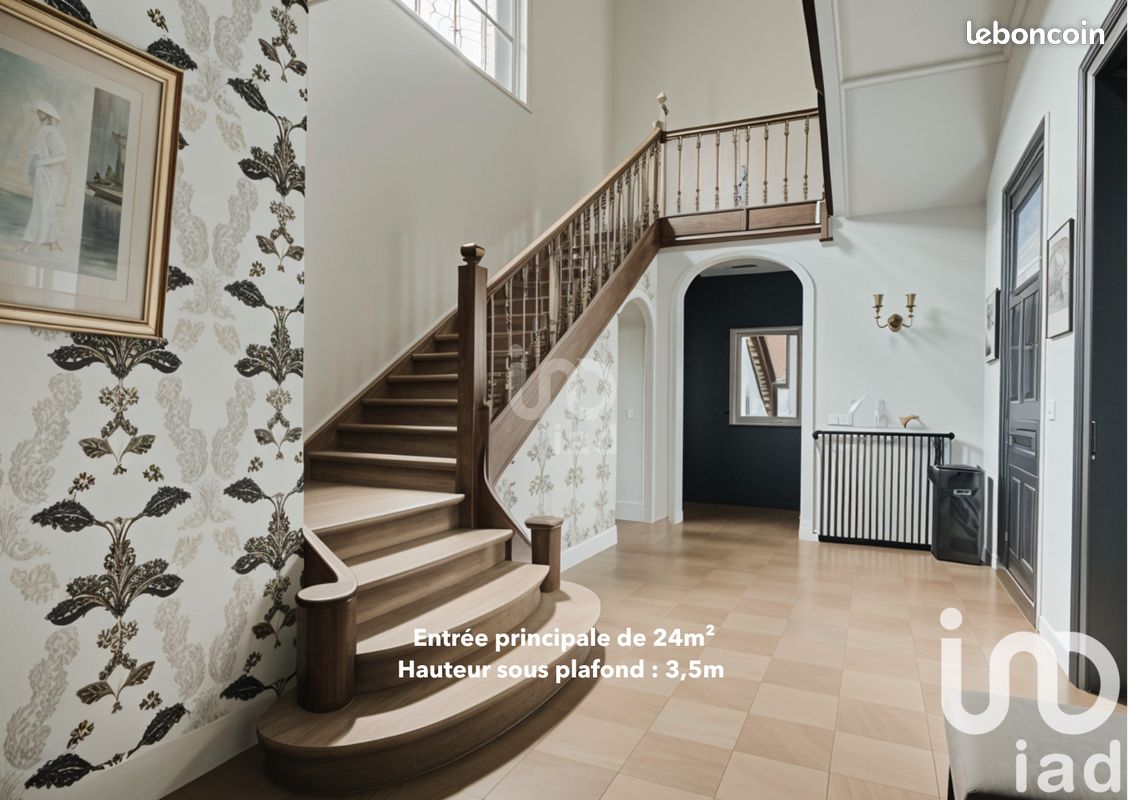 9 bedrooms House in Tourcoing, France No. 265634