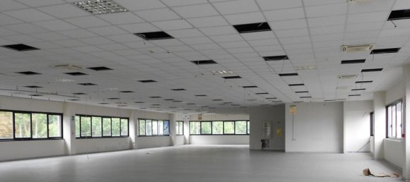 Lagerhaus in Cinisello Balsamo, Italy 1710m², Nr. 149263 3