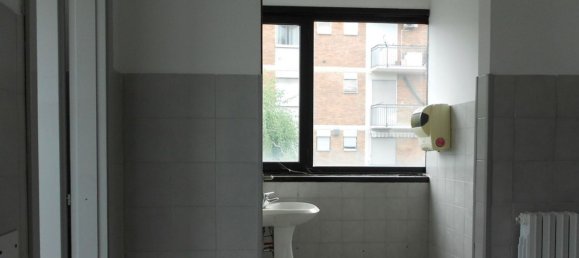 Lagerhaus in Cinisello Balsamo, Italy 1710m², Nr. 149263 8