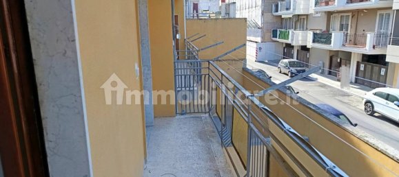 Квартира с 2 спальнями в Бари, Италия № 27133 6