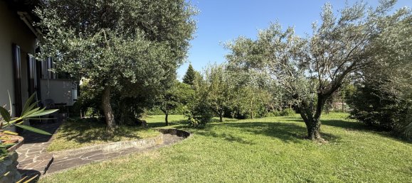 Вилла с 4 спальнями в Мерате, Италия № 324519 25