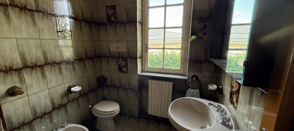 Вилла с 4 спальнями в Мерате, Италия № 324519 19