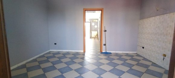Apartamento T4 em Orta di Atella, Italy N.º 347301 5