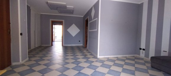 Apartamento T4 em Orta di Atella, Italy N.º 347301 2