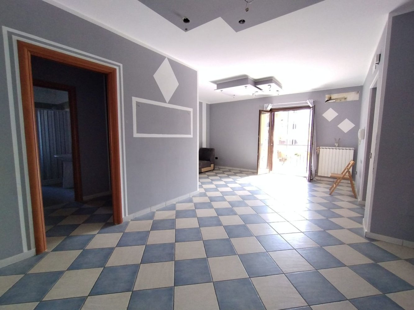 Apartamento T4 em Orta di Atella, Italy N.º 347301