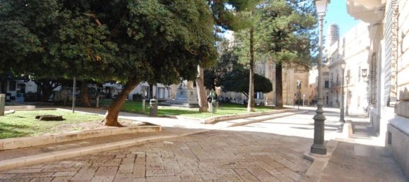 عقار تجاري في Lecce, Italy 247متر مربع رقم 374906 5