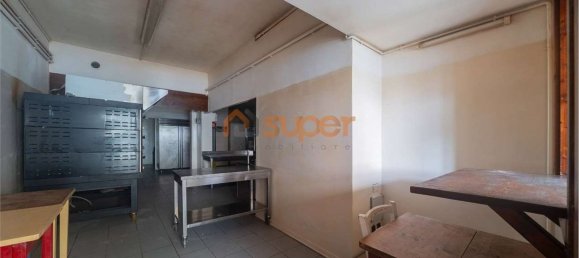 Gewerbliche Immobilie in Perugia, Italy 213m², Nr. 157209 7
