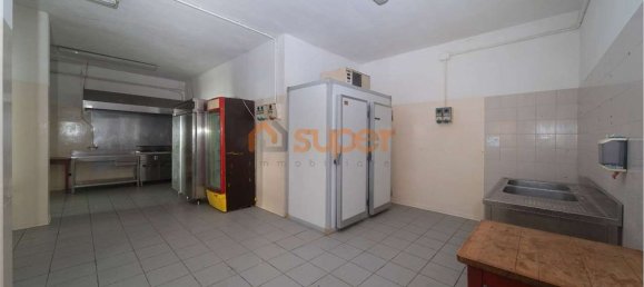 Gewerbliche Immobilie in Perugia, Italy 213m², Nr. 157209 6