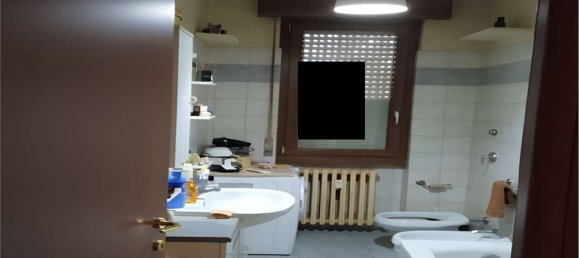 2-salle Appartement à Buscate, Italy No. 13023 18