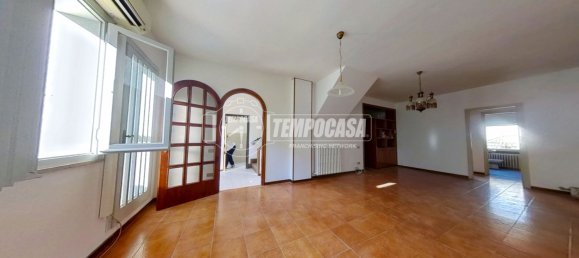 Квартира с 3 спальнями в Монтегранаро, Италия № 323095 7