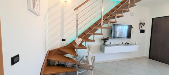 3 Schlafzimmer Doppelhaus in Pulsano, Italy, Nr. 376732 13