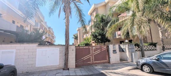 3 Schlafzimmer Doppelhaus in Pulsano, Italy, Nr. 376732 3