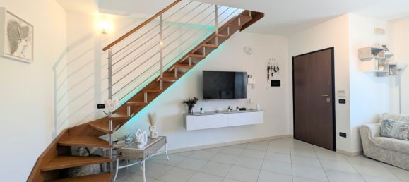 3 Schlafzimmer Doppelhaus in Pulsano, Italy, Nr. 376732 11