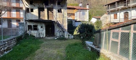 Casa de 3 habitaciónes en Pordenone, Italy No. 30276 4