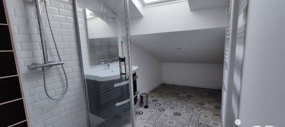 3 bedrooms House in Chalons-en-Champagne, France No. 57135 7