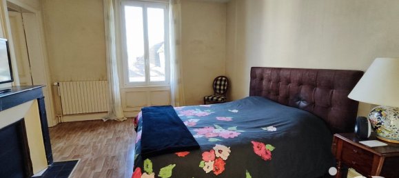 3 bedrooms House in Chalons-en-Champagne, France No. 57135 6