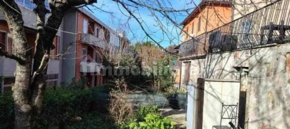 3 bedrooms Apartment in Urbino, Italy No. 261111 12