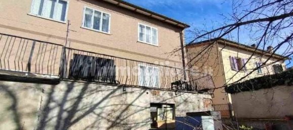 3 bedrooms Apartment in Urbino, Italy No. 261111 9