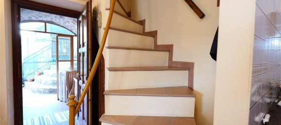 Дом с 4 спальнями в Сеста Годано, Италия № 318693 5